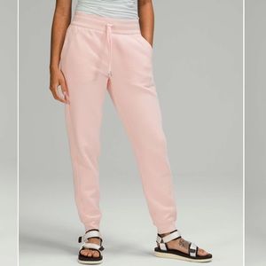 NWT Lululemon Scuba Jogger Pink Mist Size 2